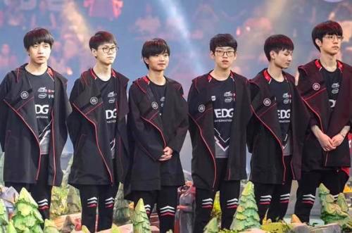 在关键时刻 在关键时刻